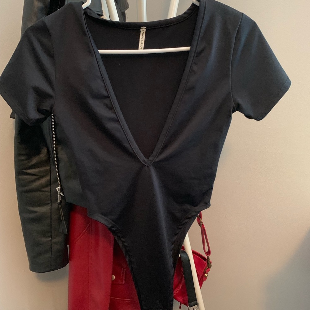 LF Emma & Sam Deep V body suit